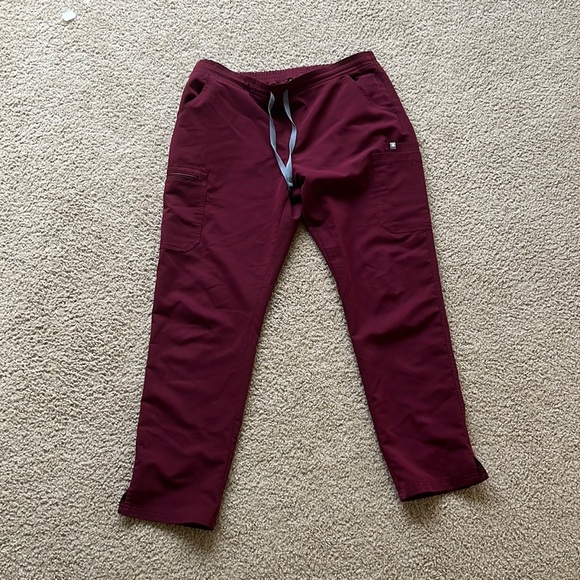 Figs Pants - Figs maroon pants
